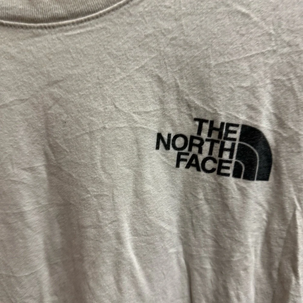 The North Face Men's Polo cream size XL/ NWOT A10